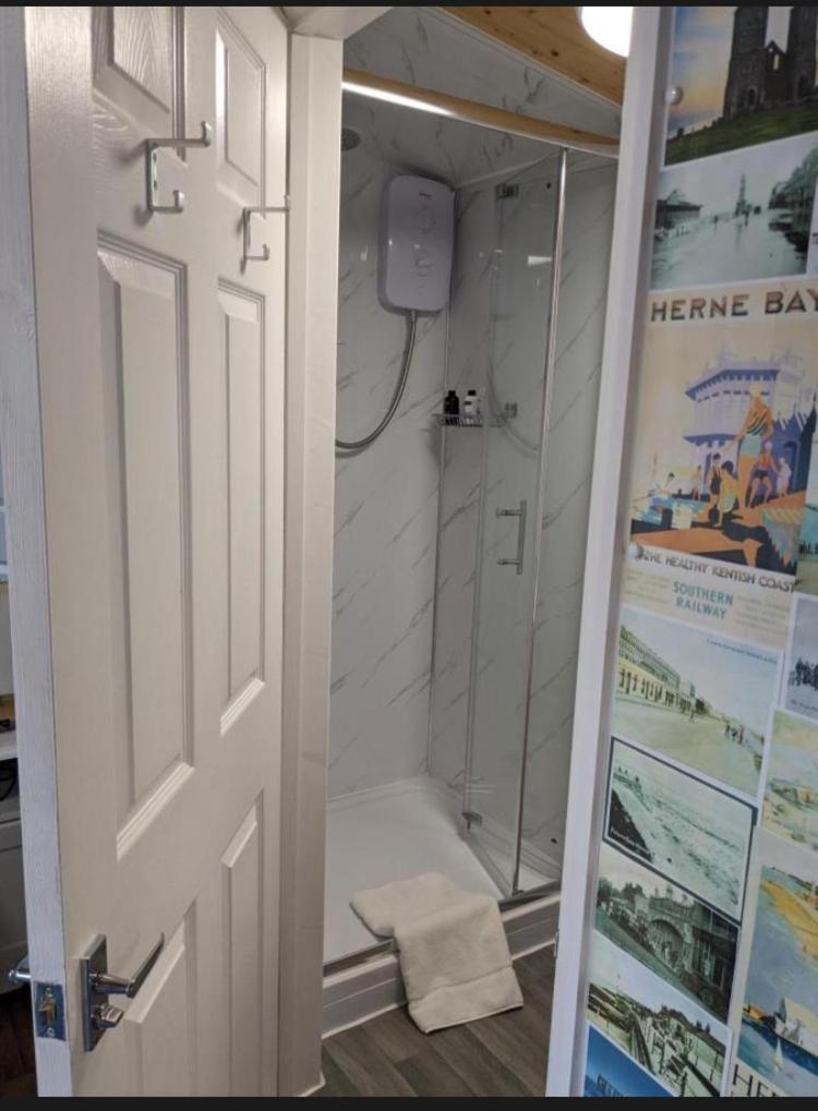 Sherpai Lodge Herne Bay Luaran gambar